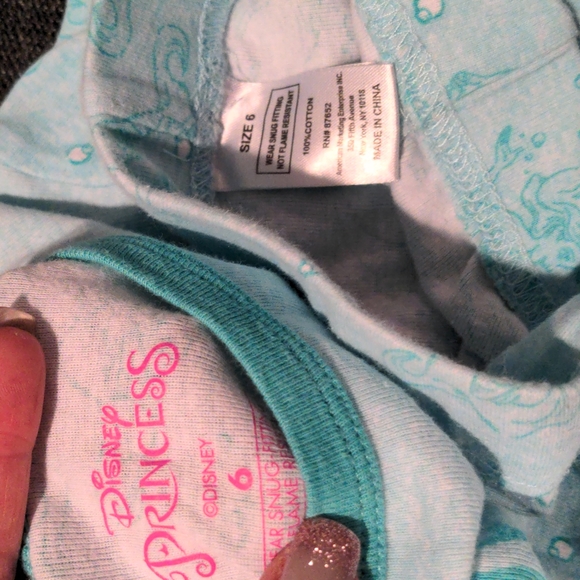 Little Mermaid pajama set - Picture 5 of 6